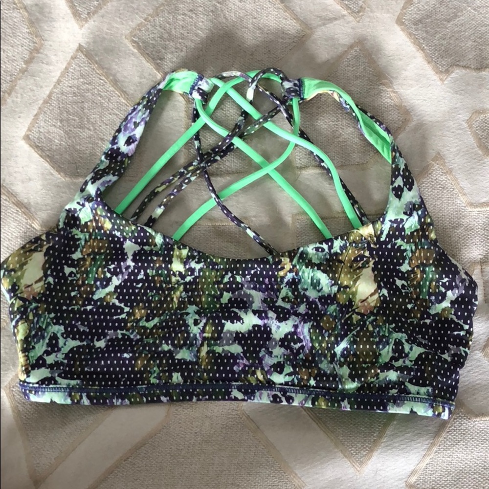 Lululemon free to be wild bra 8
